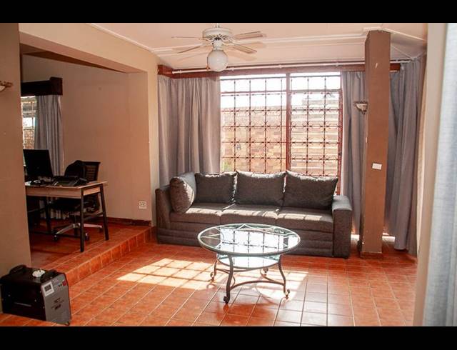 3 BEDROOM HOUSE FOR SALE IN SUNNYRIDGE